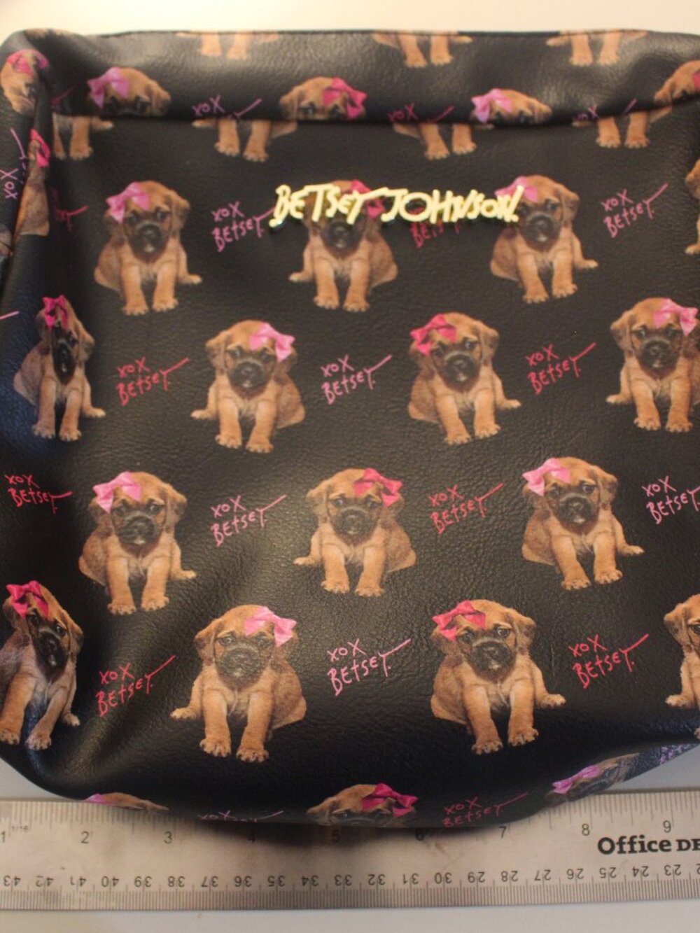 Betsey Johnson Puppy Dog Cosmetic Travel Bag Black Pink Large SKUB